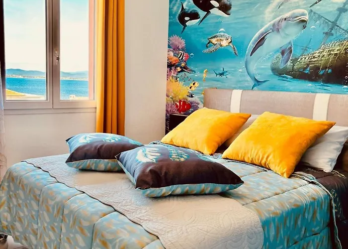 Rita La D'or De La Presqu'ile De Giens Hyères