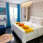 Superbe 5 Etoiles Presqu'ile De Giens La Madrague Rita La D'or Vue Piscine Villa