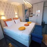 Superbe 5 Etoiles Presqu'ile De Giens La Madrague Rita La D'or Vue Piscine Villa