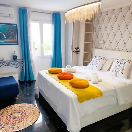 Superbe 5 Etoiles Presqu'ile De Giens La Madrague Rita La D'or Vue Piscine Вілла