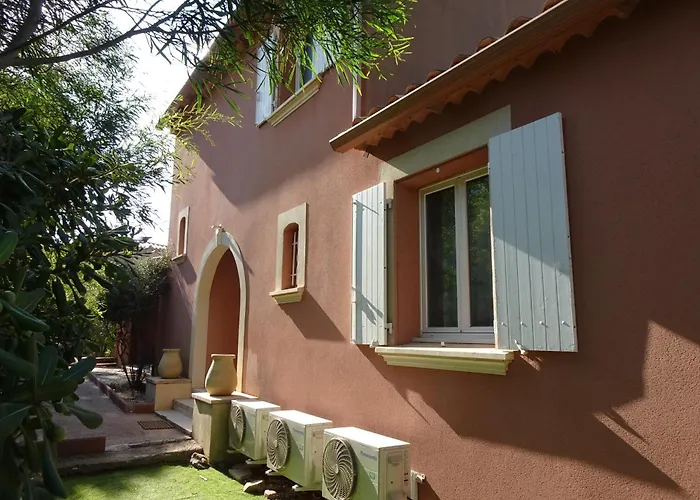 Superbe 5 Etoiles Presqu'ile De Giens La Madrague Rita La D'or Vue Piscine